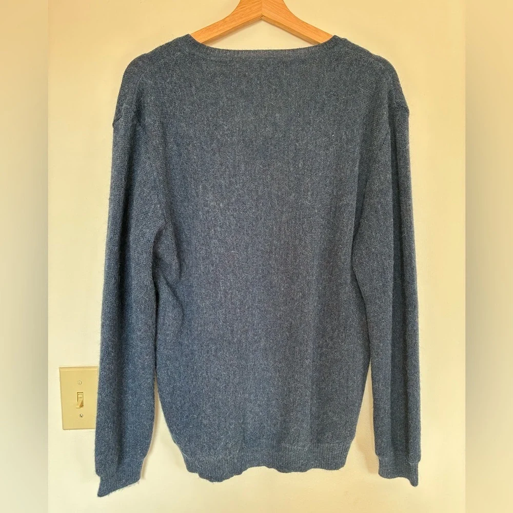 Tumi Sweater Men Large Blue 100% Alpaca Long Sleeve Knit V Neck